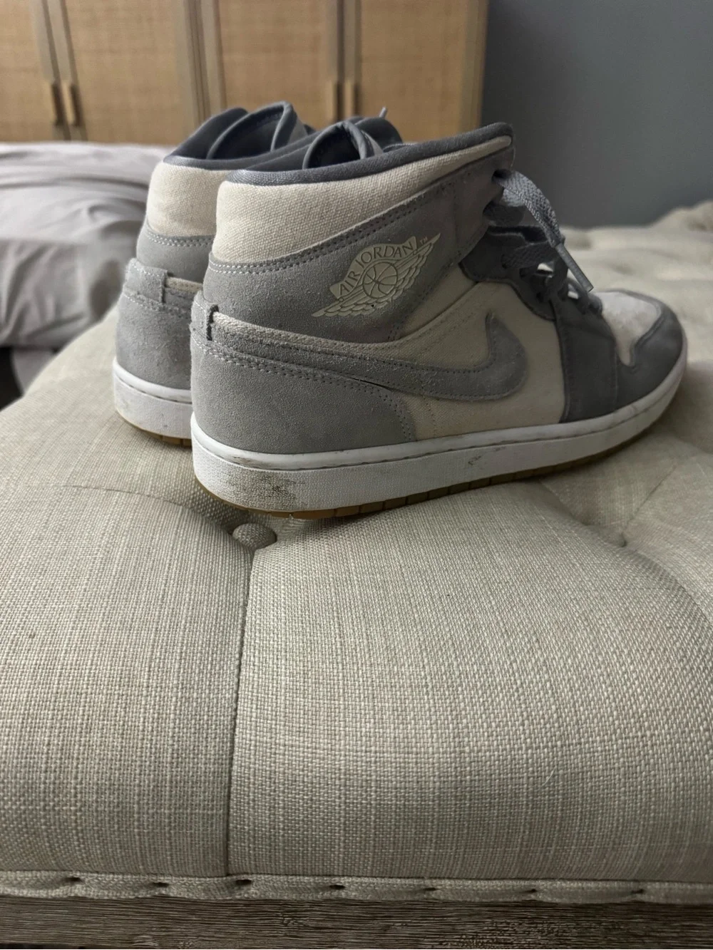 Nike Size Air Jordan 1 Mid SE Coconut Milk Particle Grey Size 11.5 DN4281-100